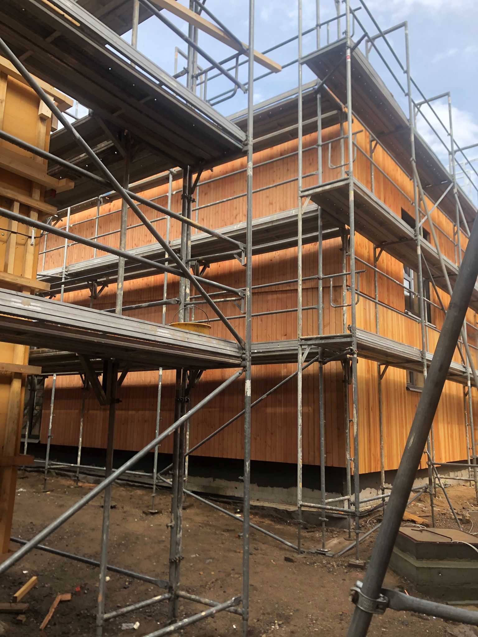 holzbau-rico-sachse-radeburg-referenz-gewerbehallen-dresden-halle4-2