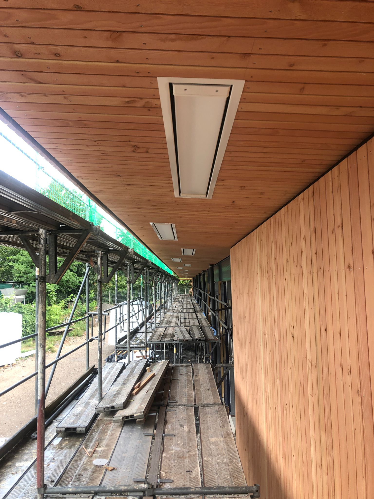 holzbau-rico-sachse-radeburg-referenz-gewerbehallen-dresden-halle4-7